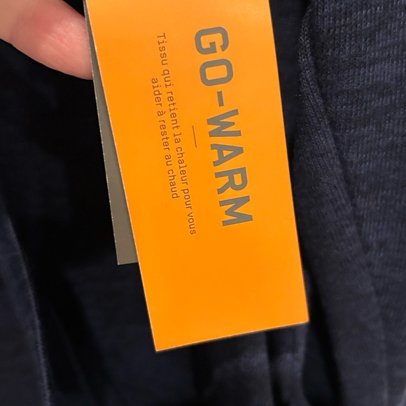 Old Navy XL NWT cowl neck Active Go Dry Pullover - Picture 4 of 5